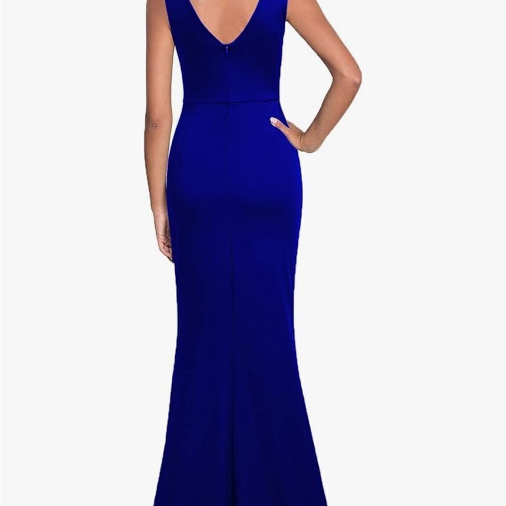 Chic Blue Maxi Dress with Flowing Silhouette - Picture 2 of 7